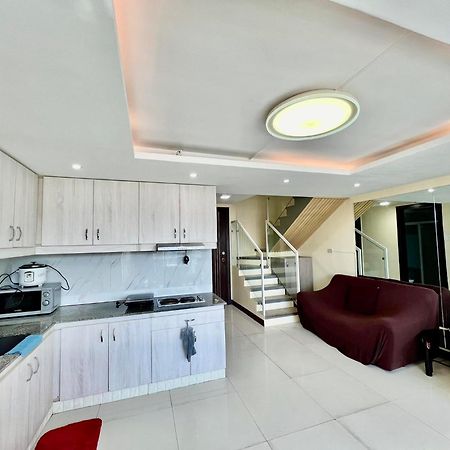 2 Bedroom Condo Unit With City And Mountain View Cebu Exterior foto