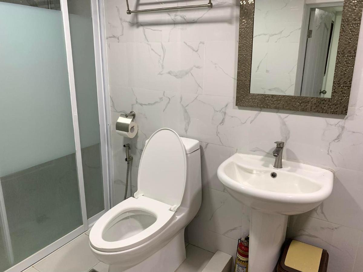 2 Bedroom Condo Unit With City And Mountain View Cebu Exterior foto