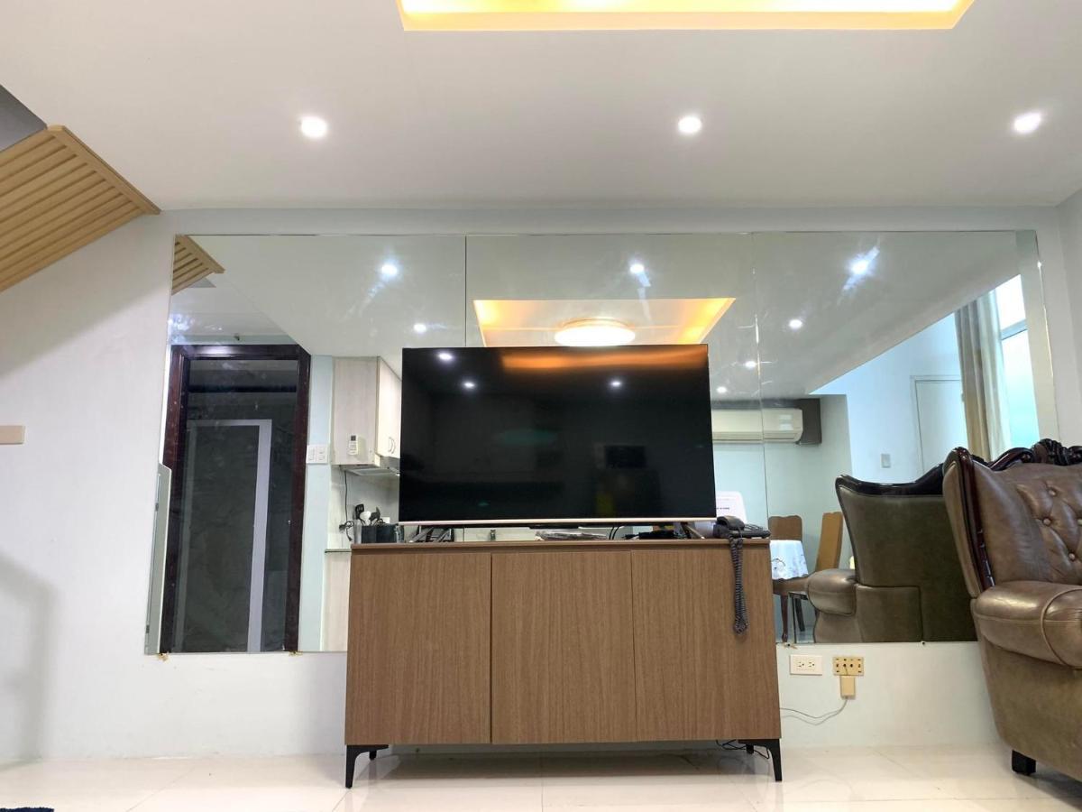 2 Bedroom Condo Unit With City And Mountain View Cebu Exterior foto