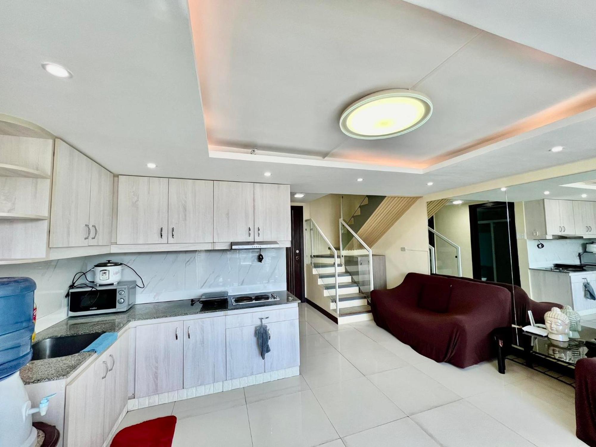 2 Bedroom Condo Unit With City And Mountain View Cebu Exterior foto