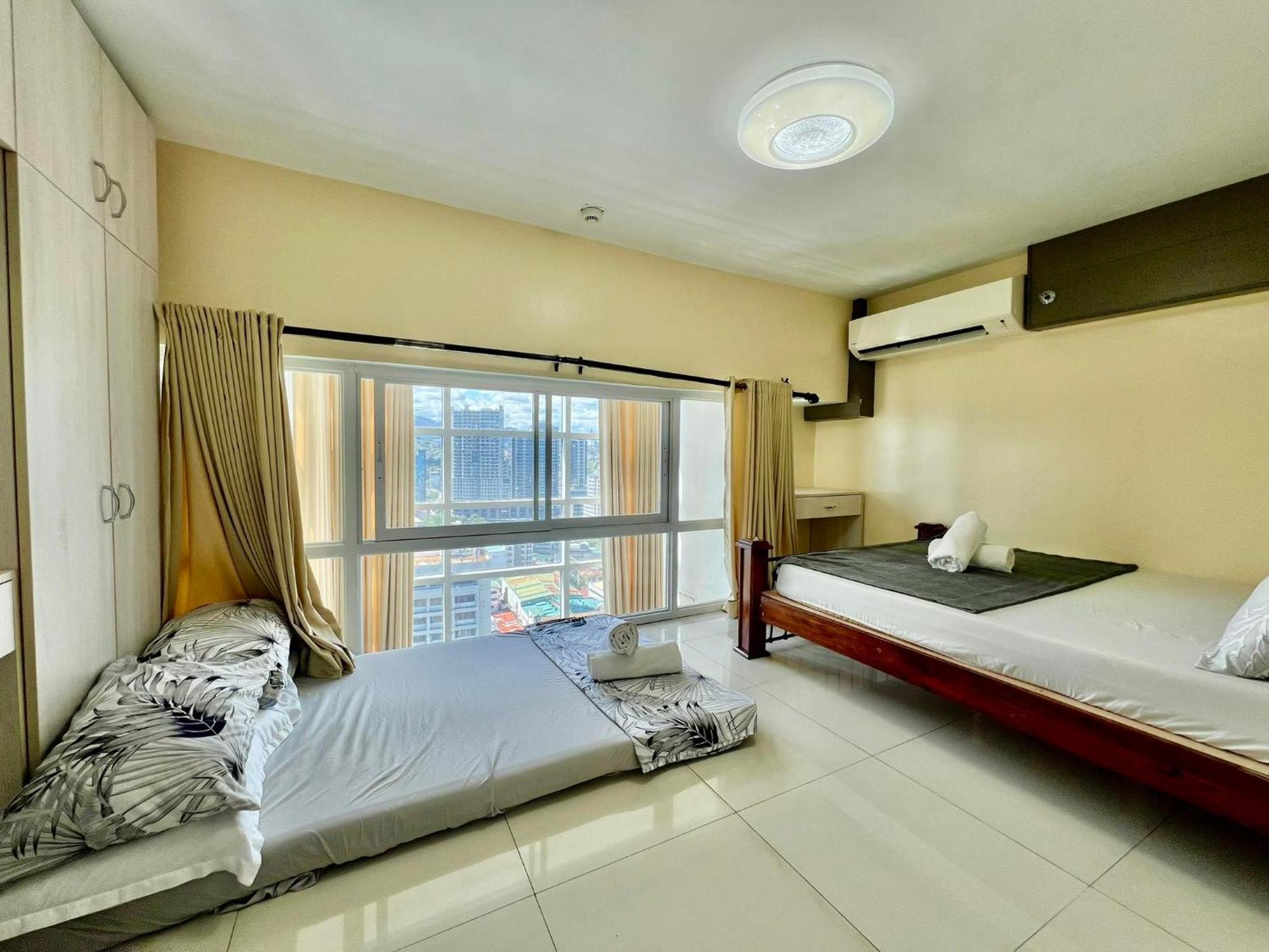 2 Bedroom Condo Unit With City And Mountain View Cebu Exterior foto